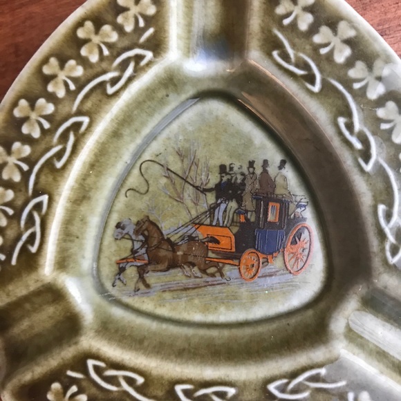 Vintage Wade Porcelain Ashtray Made in Ireland - Picture 6 of 7